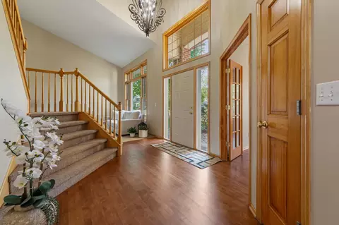 Entry Way - 1517 Covington Ln, Eagan, MN 55122 photo 1 of 4