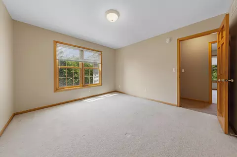 Bedroom - 1517 Covington Ln, Eagan, MN 55122 photo 7 of 12