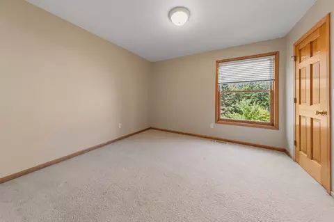 Bedroom - 1517 Covington Ln, Eagan, MN 55122 photo 5 of 12