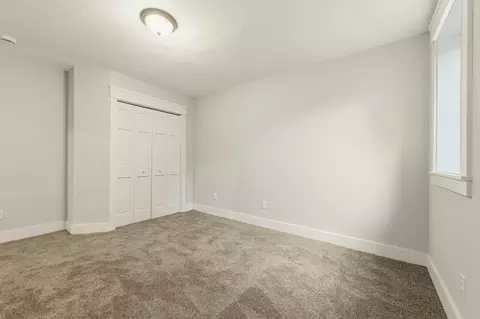 Bedroom - 1517 Covington Ln, Eagan, MN 55122 photo 11 of 12