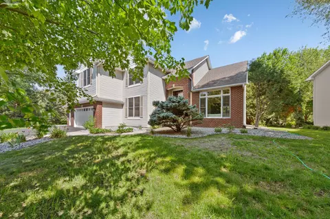 Exterior - 1517 Covington Ln, Eagan, MN 55122 photo 4 of 10