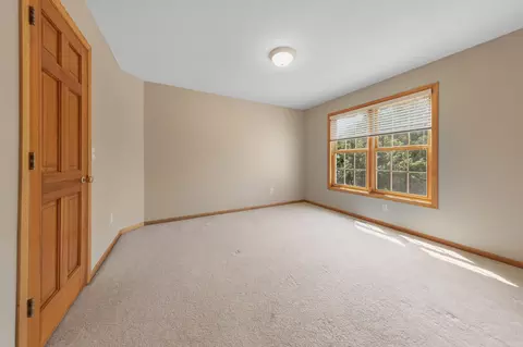 Bedroom - 1517 Covington Ln, Eagan, MN 55122 photo 6 of 12