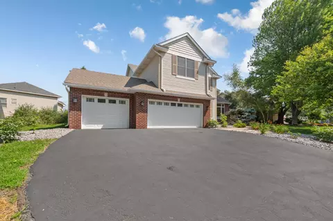 Exterior - 1517 Covington Ln, Eagan, MN 55122 photo 3 of 10