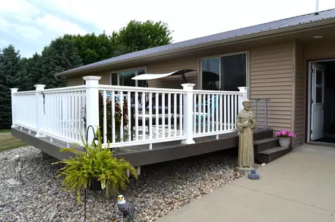Exterior - 1544 Dickson Dr, Hendricks, MN 56136 photo 3 of 19