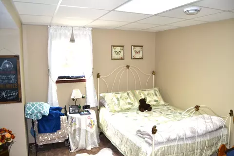 Bedroom - 1544 Dickson Dr, Hendricks, MN 56136 photo 4 of 7