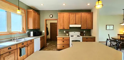 Kitchen - 20799 457th Ave, Morris, MN 56267 photo 3 of 6