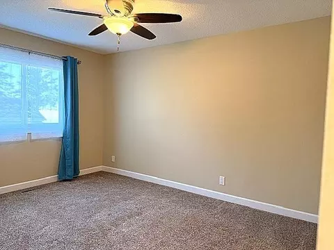 Bedroom - 1790 Maple Park Cir, Windom, MN 56101 photo 2 of 5
