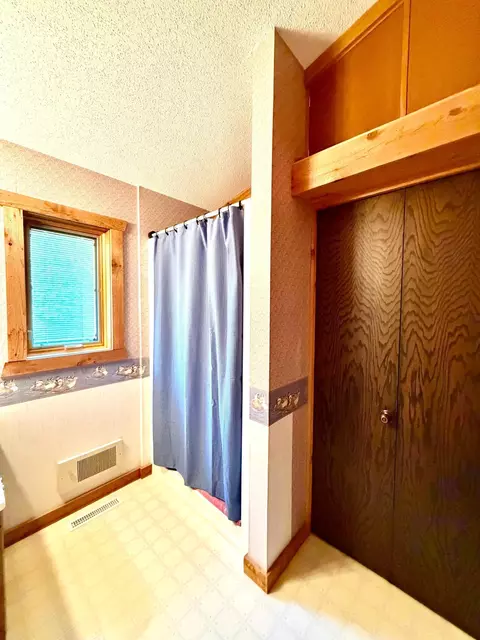 Bath - 34857 E Trinity Point Rd SE, Mentor, MN 56736 photo 3 of 4
