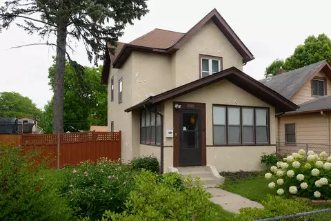 2910 Russell Ave N, Minneapolis, MN 55411
