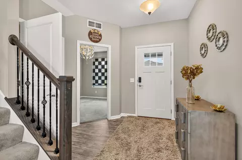 Entry Way - 524 Aidan Cv, Eagan, MN 55123 photo 1 of 3