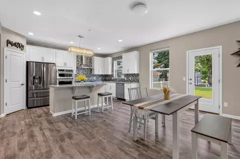 Kitchen - 524 Aidan Cv, Eagan, MN 55123 photo 1 of 6