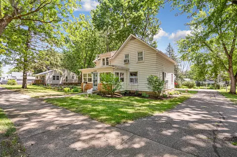 Exterior - 545 Willow St, Faribault, MN 55021 photo 2 of 9