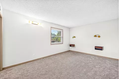 Bedroom - 233 Sitka St, Duluth, MN 55811 photo 2 of 4