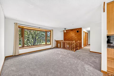 Living - 233 Sitka St, Duluth, MN 55811 photo 2 of 5