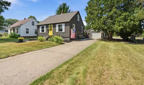 Exterior - 1023 3rd Ave NE, Brainerd, MN 56401 photo 4 of 14