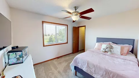 Bedroom - 206 Spring Wheat Dr, Dundas, MN 55019 photo 3 of 5