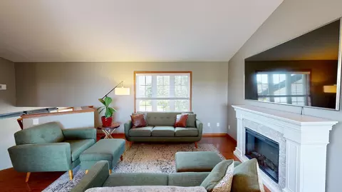 Living - 206 Spring Wheat Dr, Dundas, MN 55019 photo 4 of 5