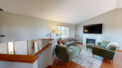 Living - 206 Spring Wheat Dr, Dundas, MN 55019 photo 2 of 5