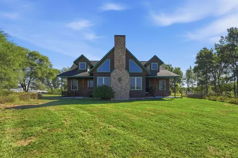 2780 229th Ave NW, Bethel, MN 55005