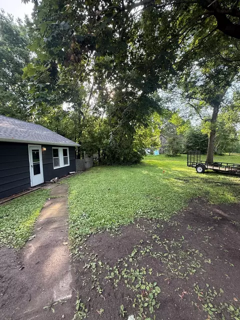 Exterior - 722 11th St NW, Willmar, MN 56201 photo 6 of 6