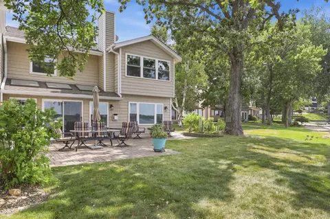 Exterior - 6 1st St, Excelsior, MN 55331 photo 4 of 9