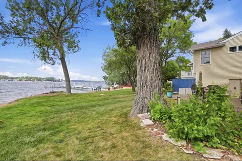 Exterior - 6 1st St, Excelsior, MN 55331 photo 8 of 9