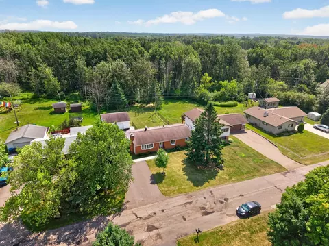 View/Area - 312 W Rainbow St, Duluth, MN 55811 photo 2 of 2