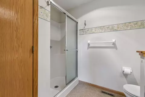 Bath - 2007 14th St NE, Faribault, MN 55021 photo 2 of 4