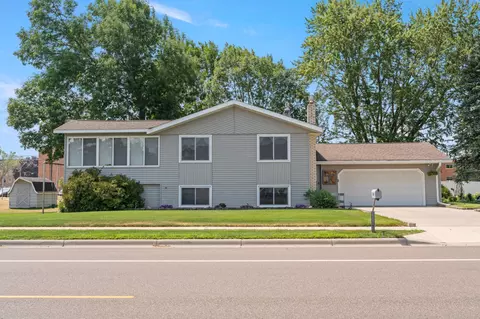 814 4th St SE, Little Falls, MN 56345