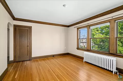 Bedroom - 1529 E 5th St, Duluth, MN 55812 photo 2 of 5