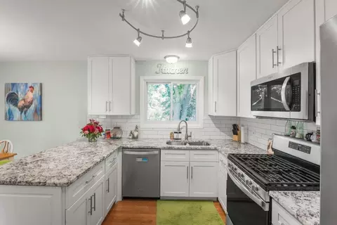 Kitchen - 6316 113th Pl N, Champlin, MN 55316 photo 2 of 2
