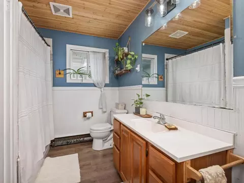 Bath - 2024 11th St E, Glencoe, MN 55336 photo 1 of 2