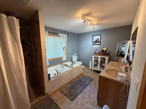 Bath - 2201 23rd St SW, Willmar, MN 56201 photo 2 of 2