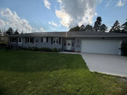26871 775th Ave, Clarks Grove, MN 56016