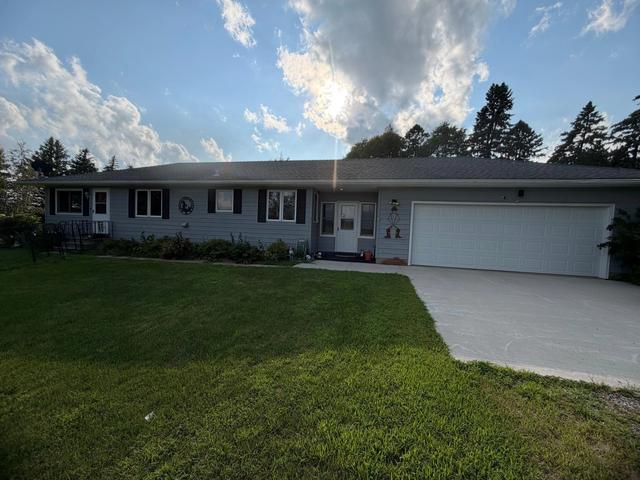 26871 775th Ave, Clarks Grove, MN 56016