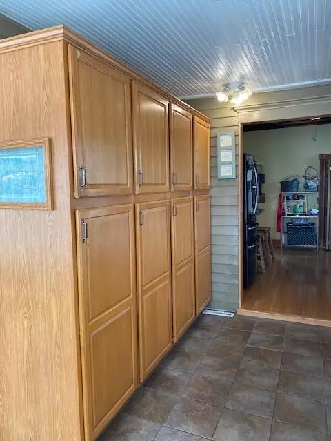 Kitchen - 430 1st St, Arthur, ND 58006 photo 1 of 5