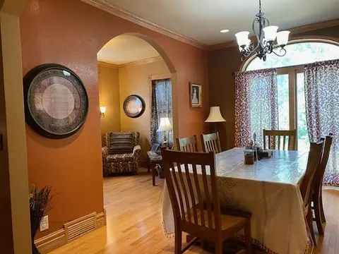 Dining - 430 1st St, Arthur, ND 58006 photo 1 of 2