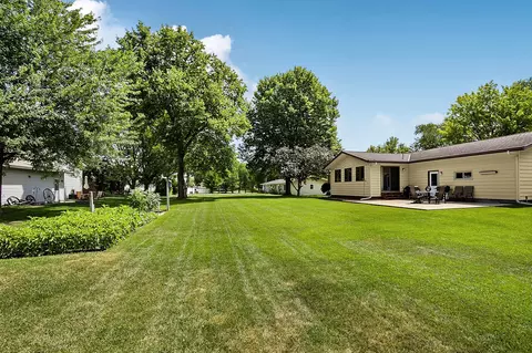Exterior - 815 5th St N, Cold Spring, MN 56320 photo 6 of 7