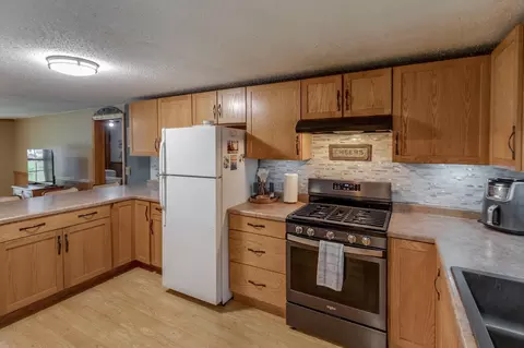 Kitchen - 28229 County 93, Laporte, MN 56461 photo 1 of 2
