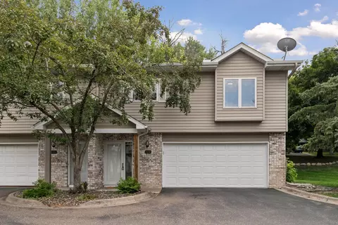 13049 Penn Ave S, Burnsville, MN 55337