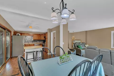 Dining - 1005 25th Ave N, Saint Cloud, MN 56303 photo 1 of 3