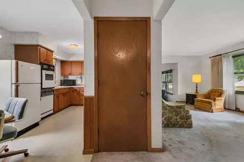 Entry Way - 1519 16th St S, Saint Cloud, MN 56301 photo 1 of 1