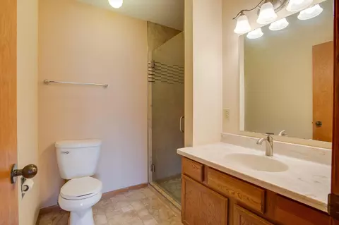Bath - 1530 35th St S #E, Fargo, ND 58103 photo 1 of 2