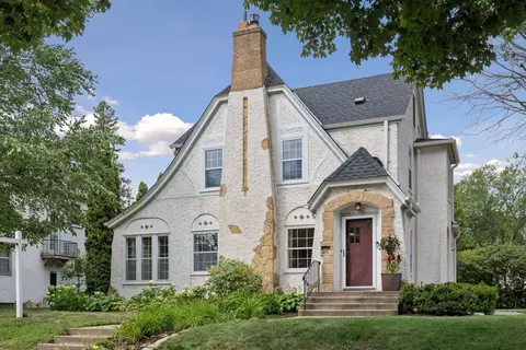 2810 Cleveland St NE, Minneapolis, MN 55418
