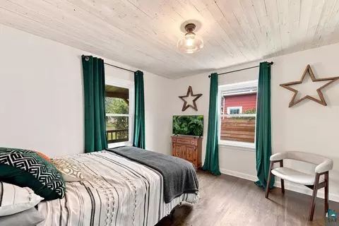 Bedroom - 220 E Locust St, Duluth, MN 55811 photo 1 of 6