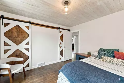 Bedroom - 220 E Locust St, Duluth, MN 55811 photo 2 of 6