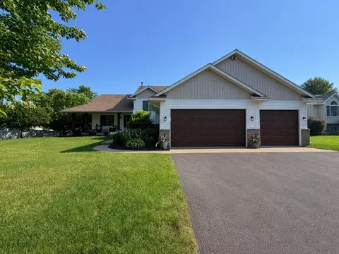 3170 199th St W, Farmington, MN 55024