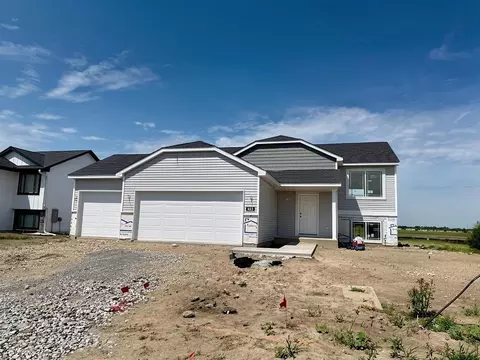 907 Misty Meadow Blvd, Buffalo, MN 55313