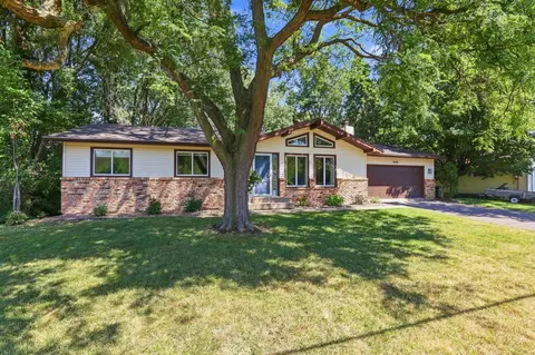 Exterior - 445 Gramsie Rd, Shoreview, MN 55126 photo 4 of 10