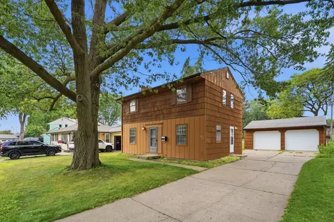 2213 Dellridge Ave, Saint Paul, MN 55119